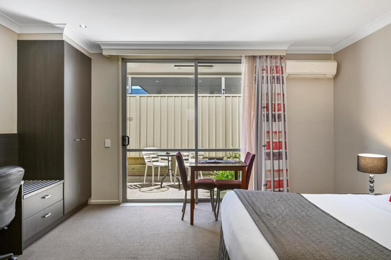 Platinum International Hotel Toowoomba Exterior foto